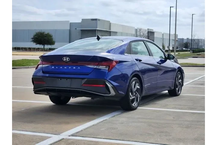 $22628 : Hyundai ELANTRA 2025 SEL Con image 7