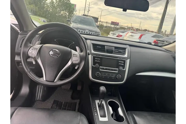 $7979 : 2016 Altima 2.5 SR image 7