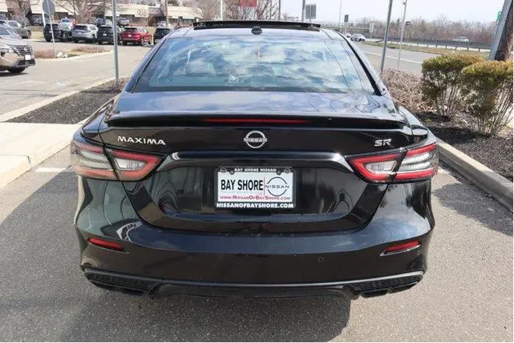 $28507 : Nissan Maxima 2023 3.5 SR 4d image 7