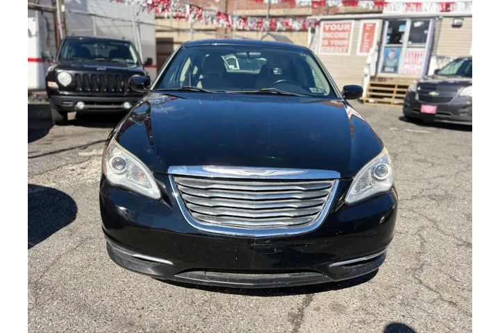 $8999 : 2013 200 Touring image 3