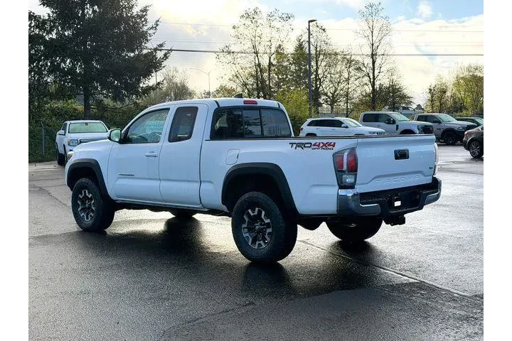 $37995 : Toyota Tacoma 2022 4x4 TRD O image 6