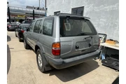 $3995 : 1998 Pathfinder XE 4WD thumbnail