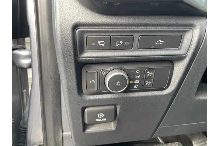 $33992 : Ford F-150 2021 4x2 XLT 4dr image 9