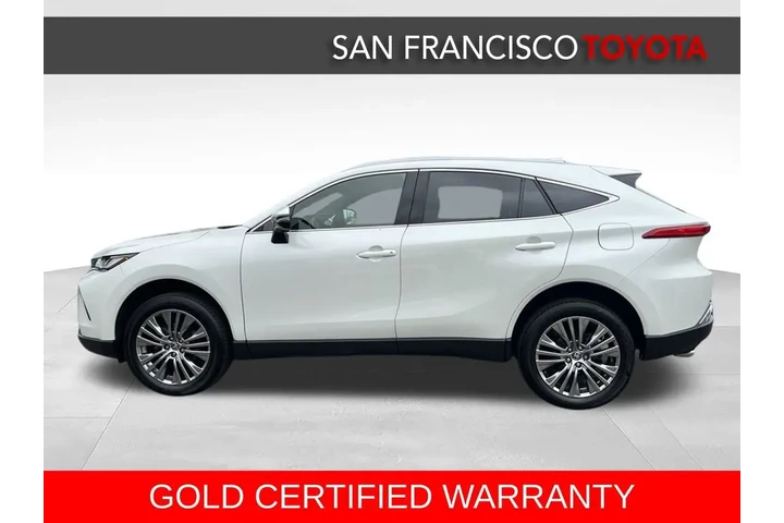 $32999 : Gold Certified 2022 Venza Lim image 2