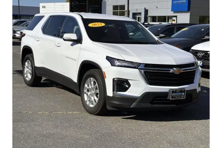 $26999 : Chevrolet Traverse 2023 4x4 image 5
