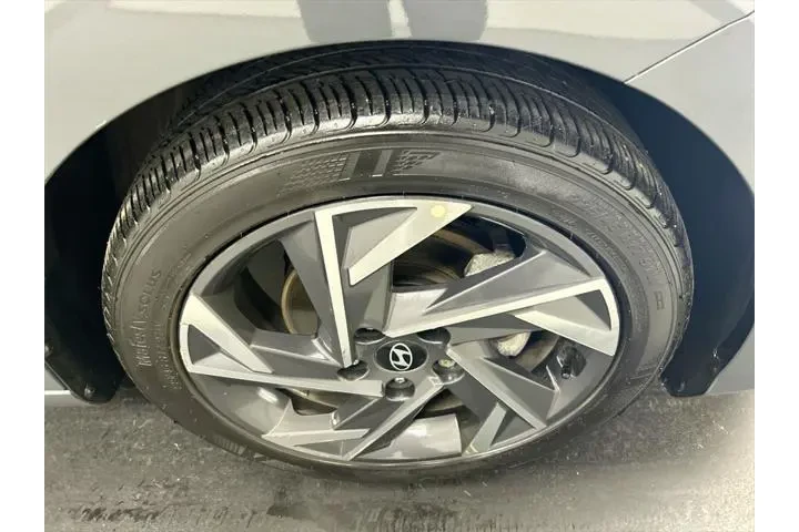 $21195 : Hyundai ELANTRA 2025 SEL Spo image 8