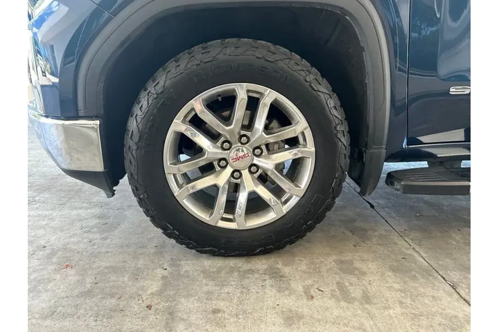 $31510 : GMC Sierra 1500 2021 4x4 SLT image 8