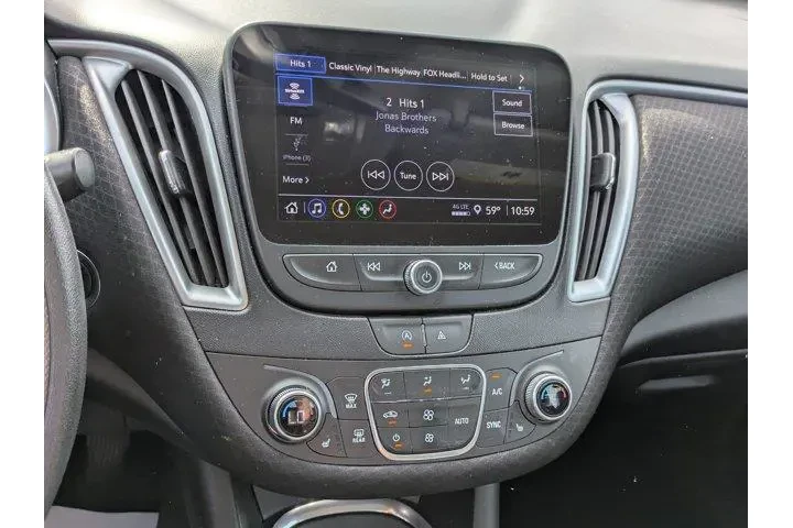 $18995 : Chevrolet Malibu 2023 LT 4dr image 10