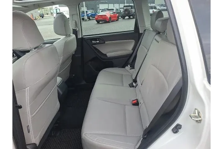 $14997 : Subaru Forester 2018 AWD 2.5 image 10