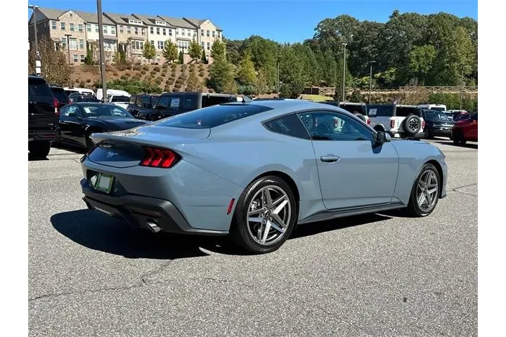 $30098 : Ford Mustang 2025 EcoBoost 2 image 7