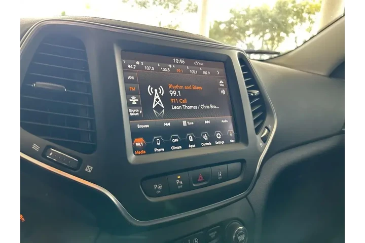 $17935 : Jeep Cherokee 2023 4x4 Altit image 7