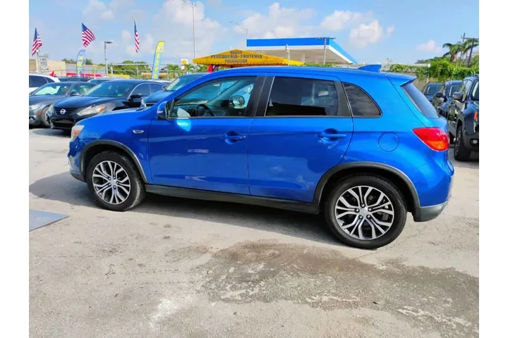 $7350 : 2017 Outlander Sport 2.4 SE image 8