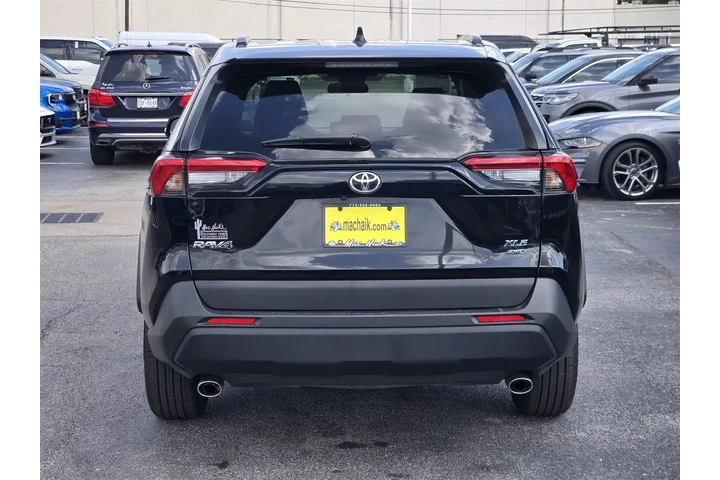 $22791 : Toyota RAV4 2021 AWD XLE 4dr image 5
