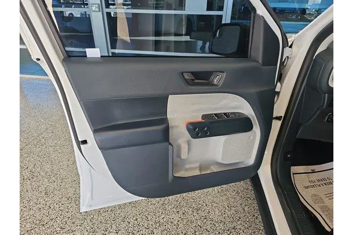 $28999 : Ford Maverick 2023 AWD XLT 4 image 5