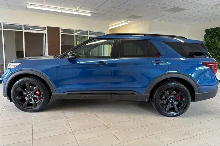 $28897 : Ford Explorer 2020 AWD ST 4d image 7