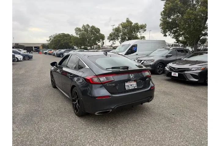 $25800 : Honda Civic 2024 Sport Touri image 2