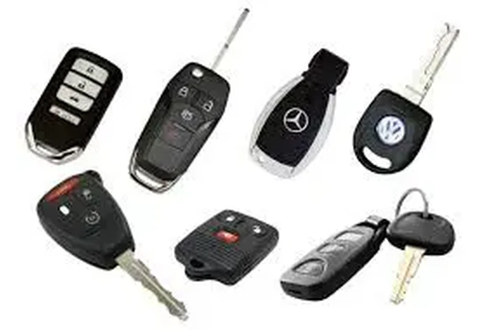 Alberto's Locksmith/Cerrajero image 6