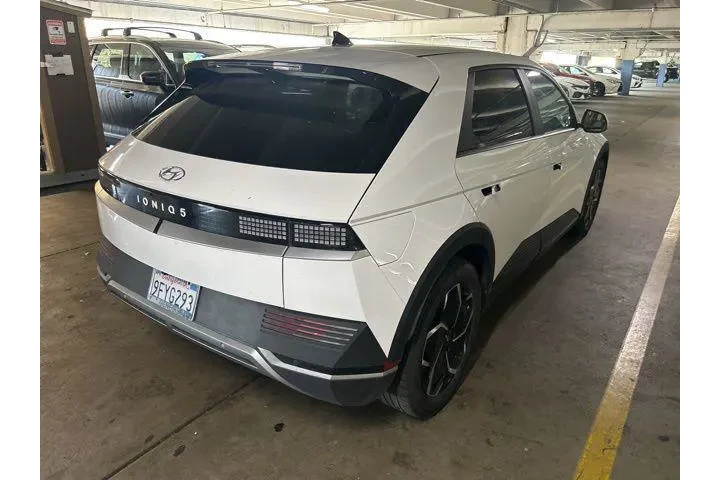 $23499 : Hyundai IONIQ 5 2023 SEL 4dr image 2