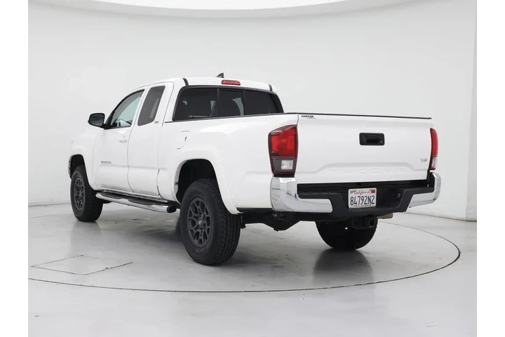 $26998 : Toyota Tacoma 2018 4x2 SR5 V image 2