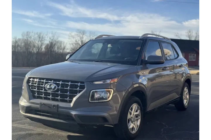 $11999 : 2020 Venue SEL image 2