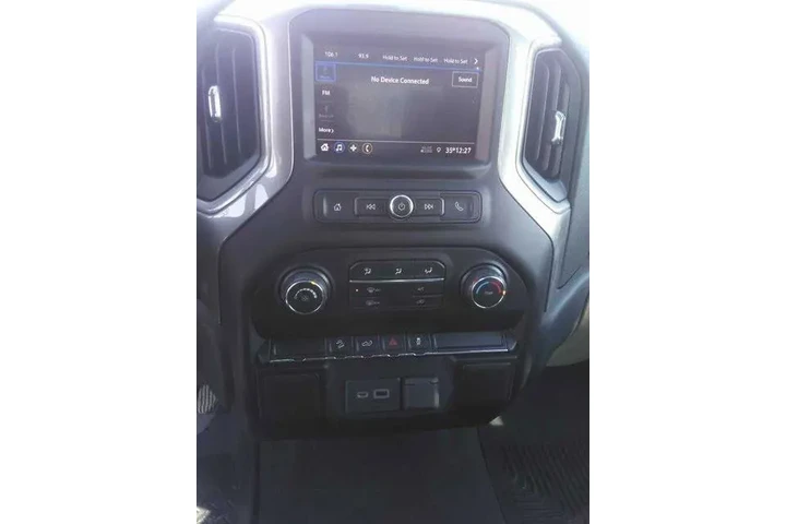 $28998 : Chevrolet Silverado 1500 202 image 9