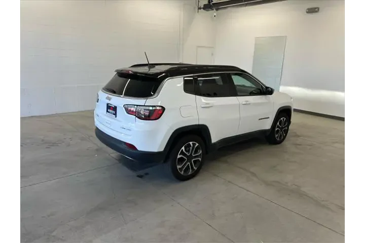 $21990 : Jeep Compass 2023 4x4 Limite image 4