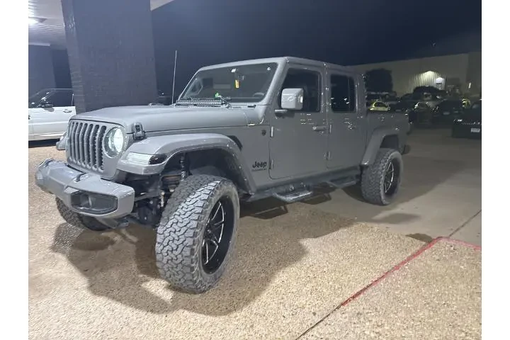 $30755 : Jeep Gladiator 2022 4x4 Over image 2