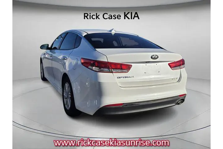 $13991 : Kia Optima 2017 LX 4dr Sedan image 6