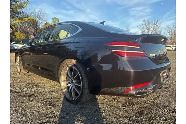 $34990 : Genesis G70 2025 2.5T Standa image 5