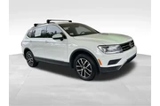 $11813 : Volkswagen Tiguan 2021 SE 4d thumbnail