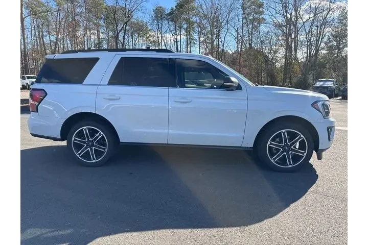 $33939 : Ford Expedition 2019 4x4 Lim image 6