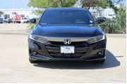 $27474 : Honda Accord 2021 Sport 4dr thumbnail