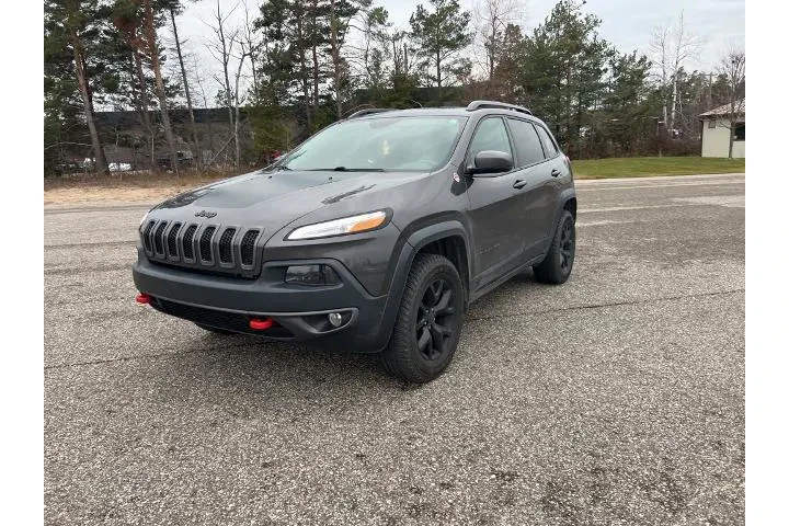 $17000 : Jeep Cherokee 2018 4x4 Trail image 4
