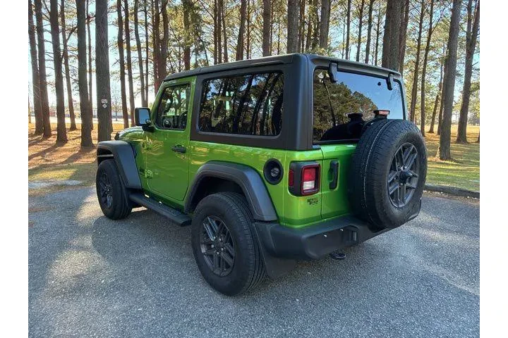 $35056 : Jeep Wrangler 2025 4x4 Sport image 5