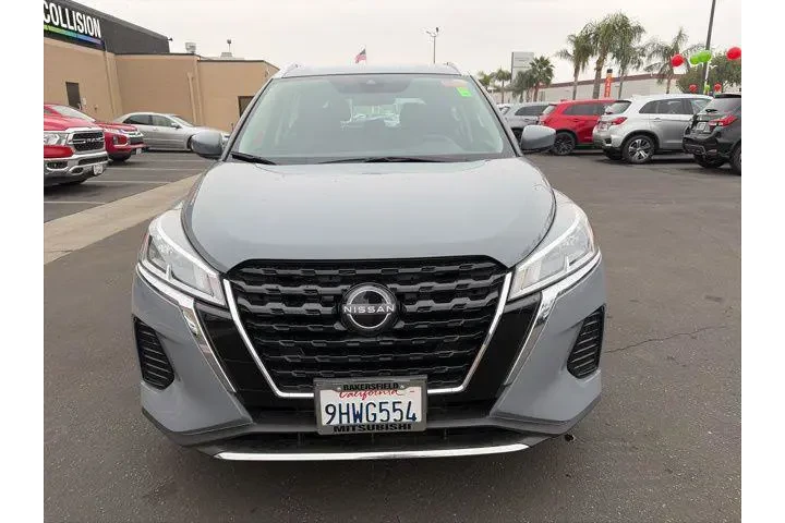 $17267 : Nissan Kicks 2023 SV 4dr Cro image 3