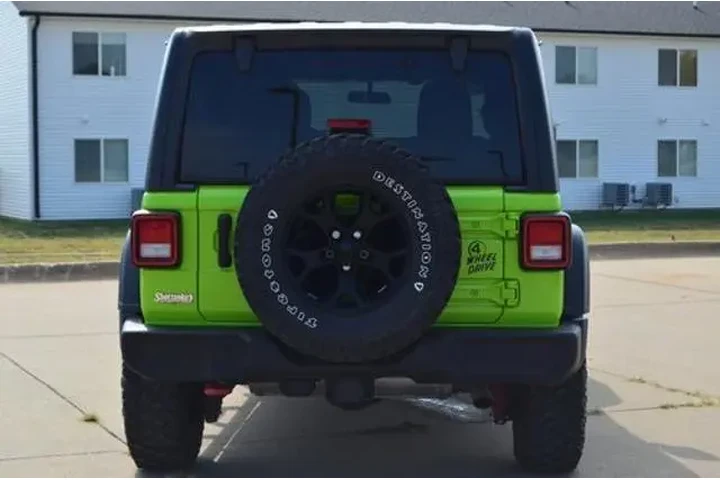 $31850 : Jeep Wrangler Unlimited 2021 image 5