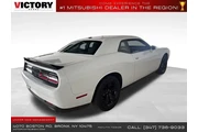 $16350 : Dodge Challenger 2023 SXT 2d thumbnail