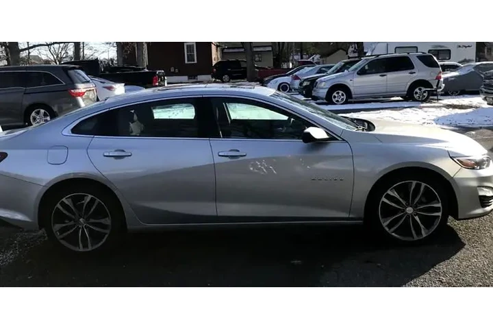 $16125 : 2020 Malibu image 2