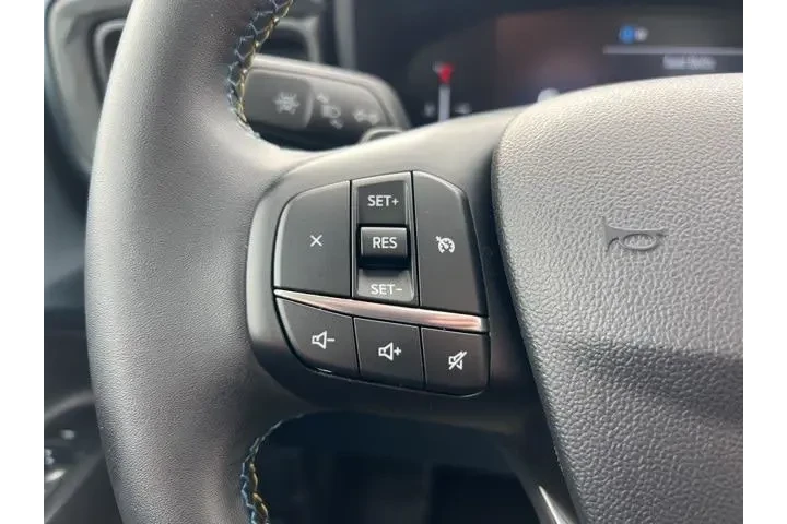 $33986 : Ford Maverick 2025 AWD Lobo image 9