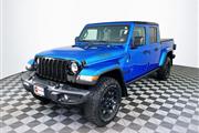 $37647 : PRE-OWNED 2023 JEEP GLADIATOR thumbnail
