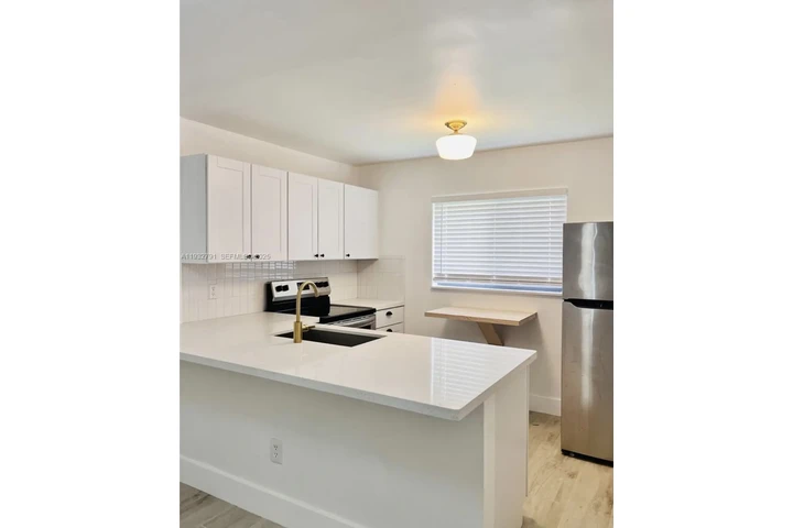 $1450 : Casa de 2 habitaci m 2 image 1