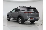$33998 : Nissan Pathfinder 2023 Plati thumbnail