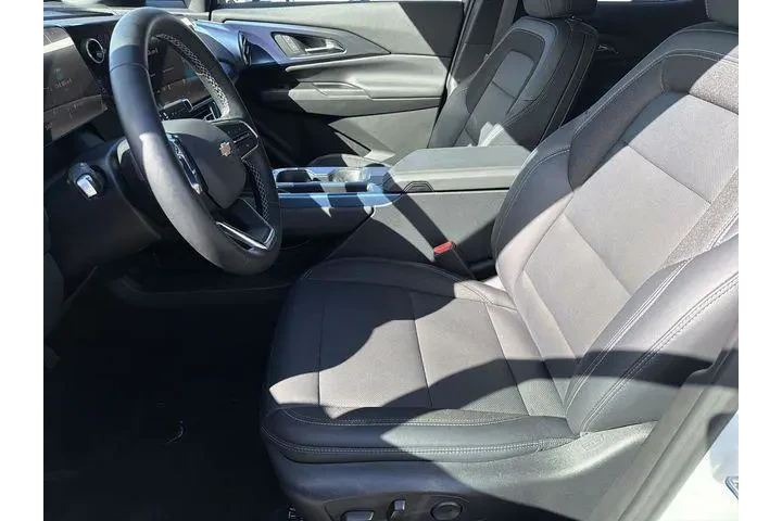 $24772 : Chevrolet Equinox EV 2024 LT image 9