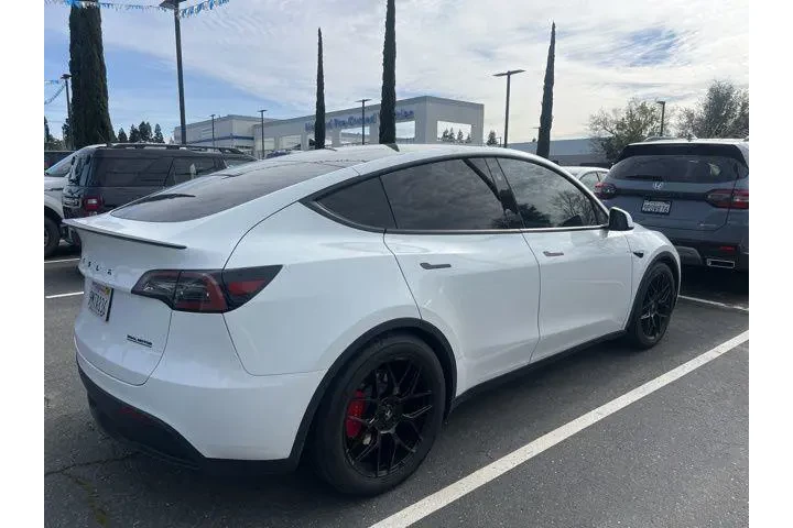 $36988 : Tesla Model Y 2024 AWD Perfo image 8