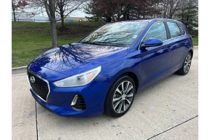 $11997 : 2019 Elantra GT image 2