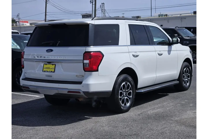 $37991 : Ford Expedition 2022 4x2 XLT image 5