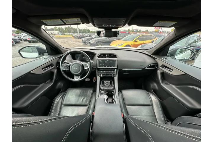 2019 JAGUAR F-PACE S SPORT UT image 5