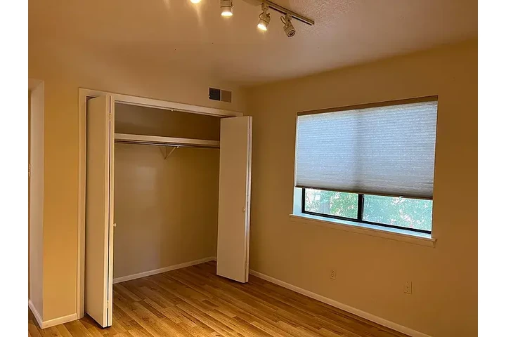 $1200 : Apartment for rent in Santa Fe image 7