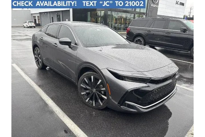 $37500 : Toyota Crown 2024 AWD Platin image 1