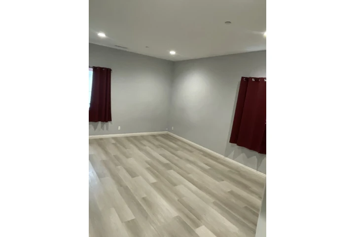 $1200 : Rento 1 recámara c baño privad image 1